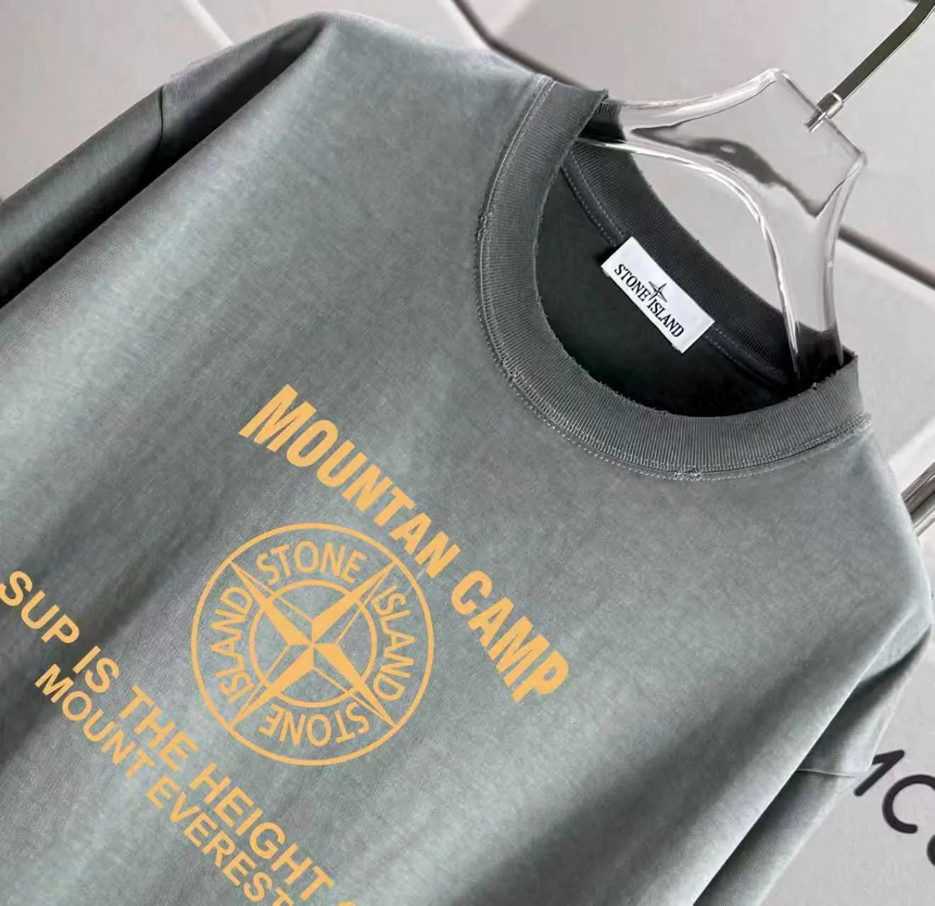 P160 Ston* islan* 石*岛 2025 autumn and winter new style, washed and worn 320g round neck short-sleeved tee, loose version for men and women, color: washed black, washed white, washed gray, washed brown gray Size: S M L XL XXL Size: S (90-130 catties) M (120-150 catties) L (140-165 catties) (160-180 catties) XXL (180-210 catties)